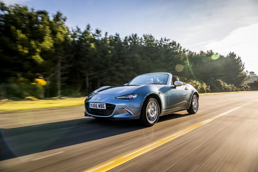  Mazda MX-5 Arctic 2017 года  (UK) (фото 14 из 53)